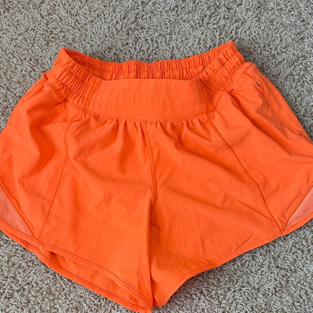 Lululemon Hotty Hot, High Rise 4” Shorts